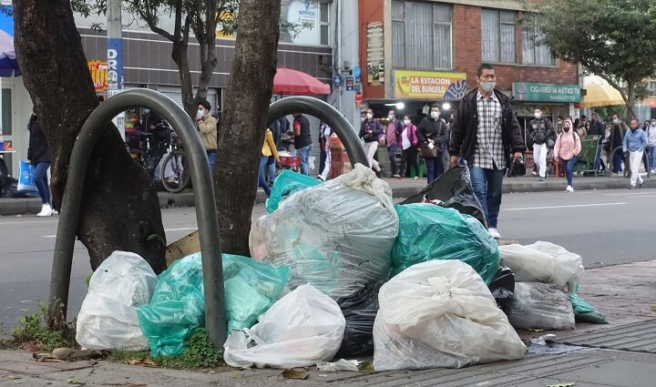 Radio viva Fenix | Nuevas multas por mala disposición de residuos en Bogotá