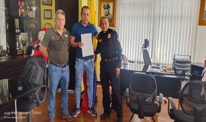 Radio Viva Fenix