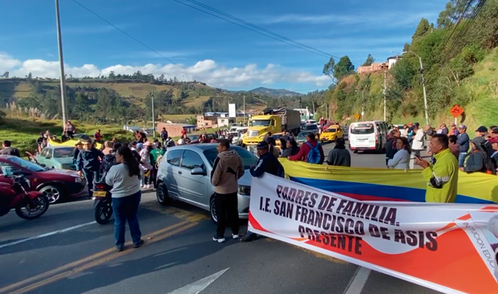 Radio Viva Fenix