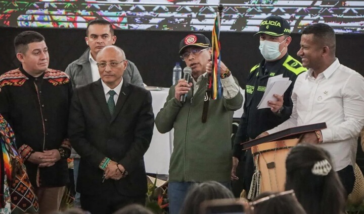 Radio Viva Fenix