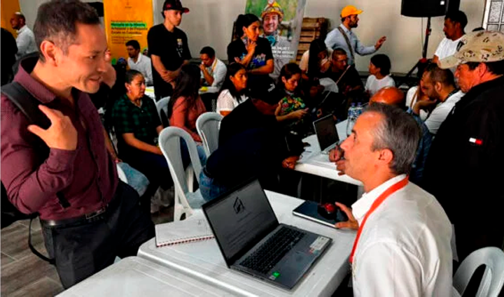 Radio Viva Fenix